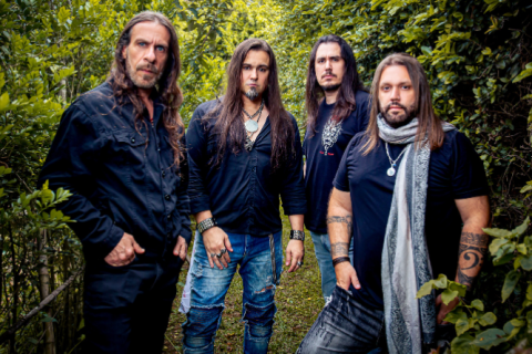 Ready To Be Hated lança seu álbum de estreia e é confirmado no festival The Town; Ouça "The Game of Us"