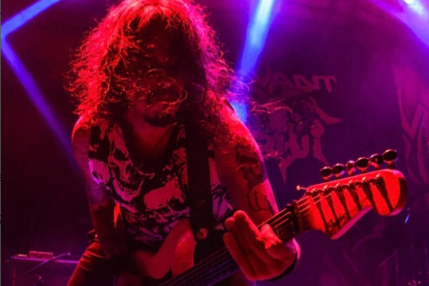 Daniel Escobar, da Savant, se apresenta na tradicional Metal Jam neste domingo no Circo Voador