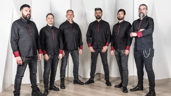 Coral croata Metaklapa em turnê no Brasil com clássicos do Iron Maiden a cappella e à luz de velas