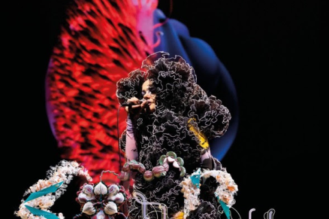 BJÖRK: CORNUCOPIA CHEGA AOS CINEMAS EM 7 DE MAIO
