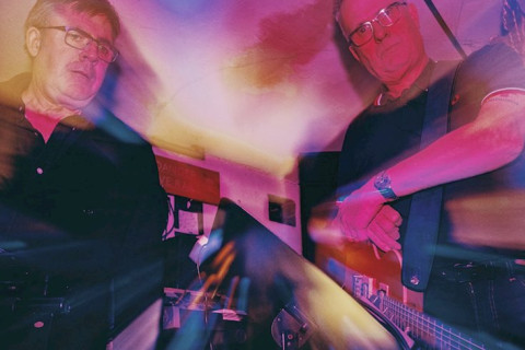 Scream If You Wanna Go Faster' - novo álbum da  banda eletrônica de Manchester, Scissorgun,