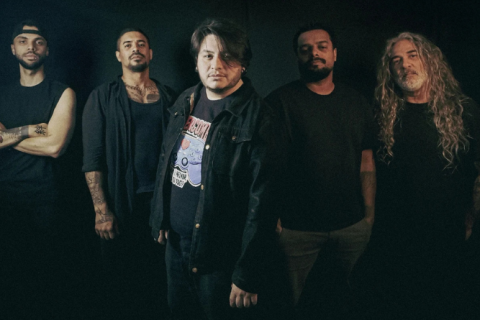 Crônica Ativa lança "Incendiar" e reflete sobre culpa, perdão e reconstrução interior