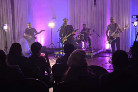 Rock com alma: Altafonte firma parceria com banda brasileira e lança EP internacional