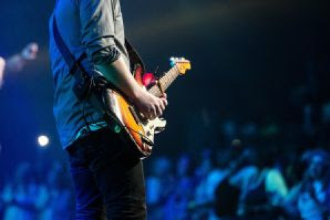 Dia Mundial da Música: 10 clássicos internacionais que podem turbinar a fluência em inglês
