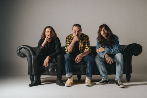 Lobão inicia nova fase da carreira com show no Teatro Bradesco, em São Paulo, com seu power-trio