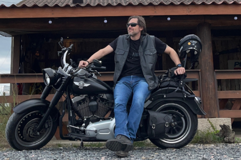 Rovers lança o álbum "Live Forever" com união poderosa de Hard Rock e Heavy Metal do old school ao moderno