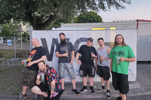 Complot de Mike Litoris lança novo álbum