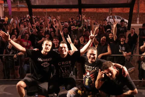 Sharded Lança o Intenso Single "Useless Mind": O Grunge Como Reflexo da Fragmentação Moderna