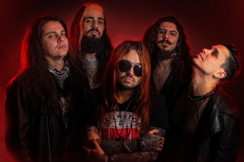 Madame Chaos lança single e videoclipe para a incendiária "We Are Chaos"