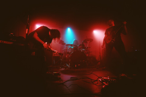 Os austríacos do sludge doom, TARLUNG, assinam com a Argonauta Records; novo single já disponível.