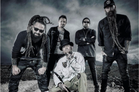 Five Finger Death Punch celebra 20 anos com Best Of – Volume 2