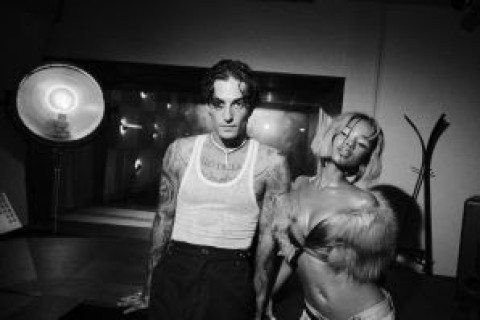 Damiano David anuncia detalhes do próximo single "Talk To Me" com Tyla e Nile Rodgers