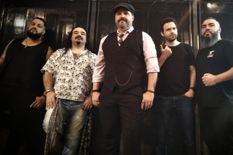 Rockaus reacende a cena do Rock de Porto Alegre em seu álbum de estreia, "Será Que Entendemos o Recado?"