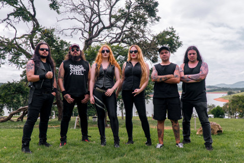 Blades Of Steel e Prika Amaral (Nervosa) lançam single videoclipe “Riders Of The Night”