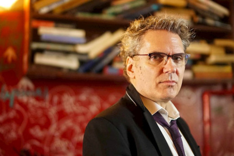 Luxúria, aversão e libertação: "Shame", de Charlie Nieland