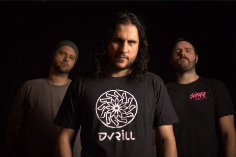 Com sonoridade inspirada no rock dos anos 90, Mad Sneaks, lança novo single "Biocide"