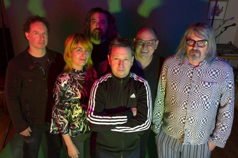 Tombstones In Their Eyes lança "Alive And Well", um hino de renascimento e tributo ao falecido companheiro de banda.