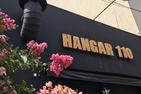 Hangar 110, tradicional casa de shows em São Paulo, completa 27 anos