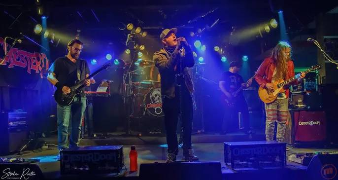 Canadenses do Chester Doom lançam “Not Far Behind”, single é inspirado na resiliência do povo ucraniano