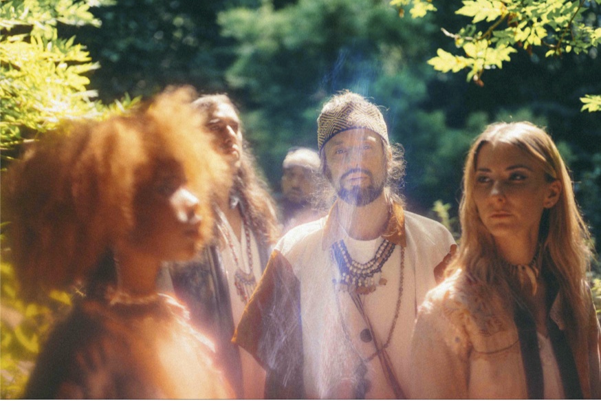 Crystal Fighters retornam com novo single “Manifest”