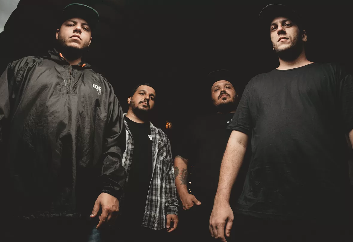 Bayside Kings acrescenta peso na reflexiva ‘Entre a Guerra e a Paz’