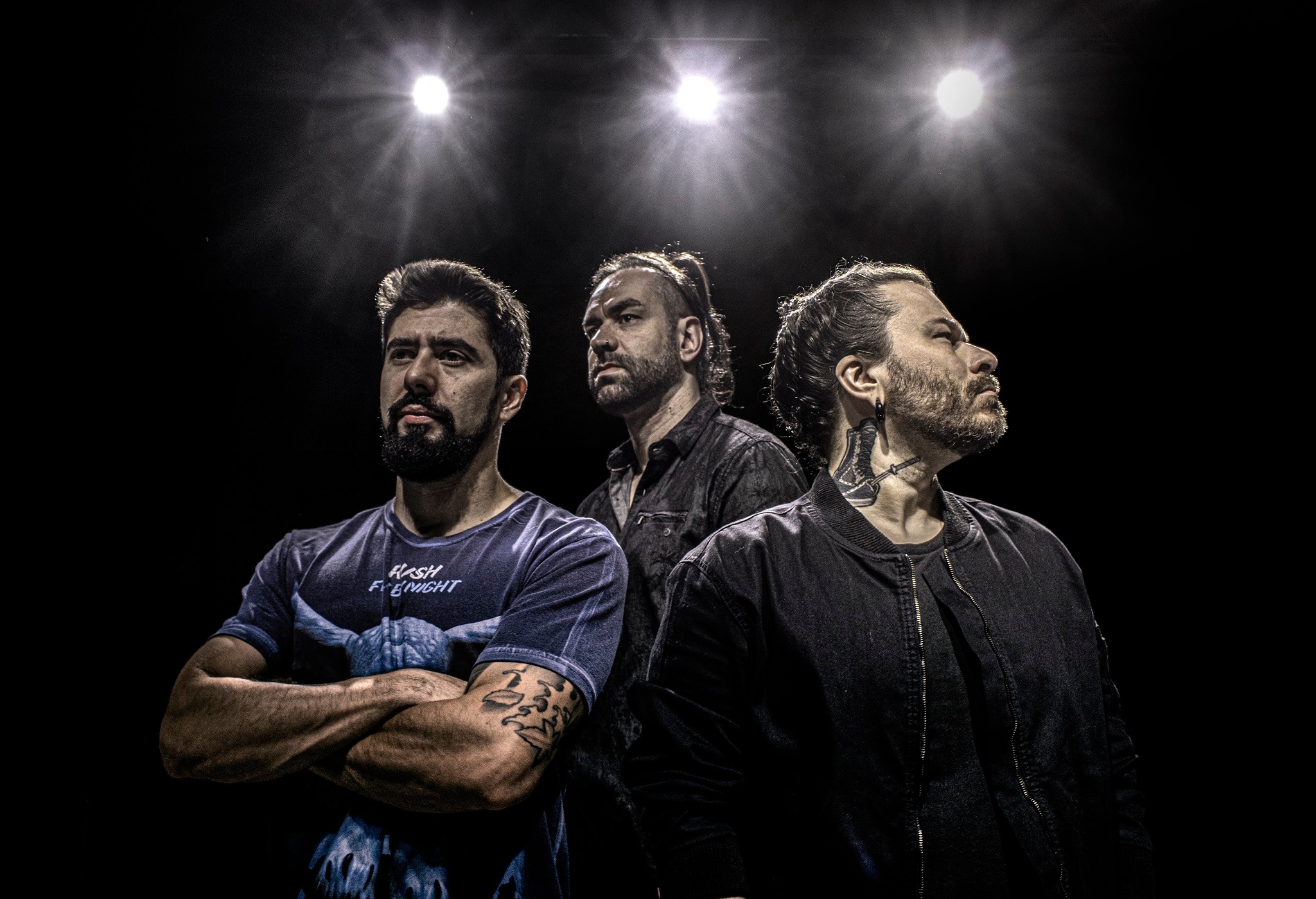 Banda gaúcha Atomic Elephant coloca peso e groove na abertura para show do Apocalytica em Porto Alegre dia 16 de janeiro