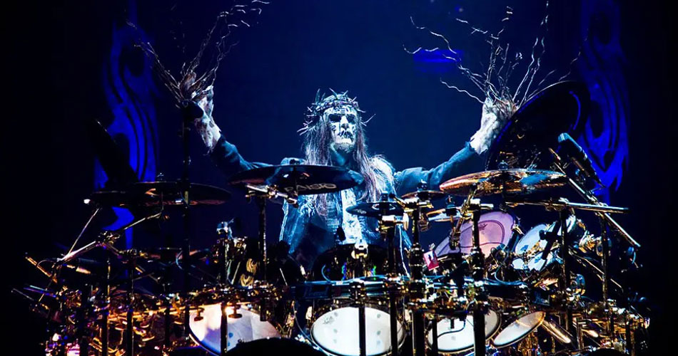 Slipknot é acusado de lucrar com morte de ex-baterista