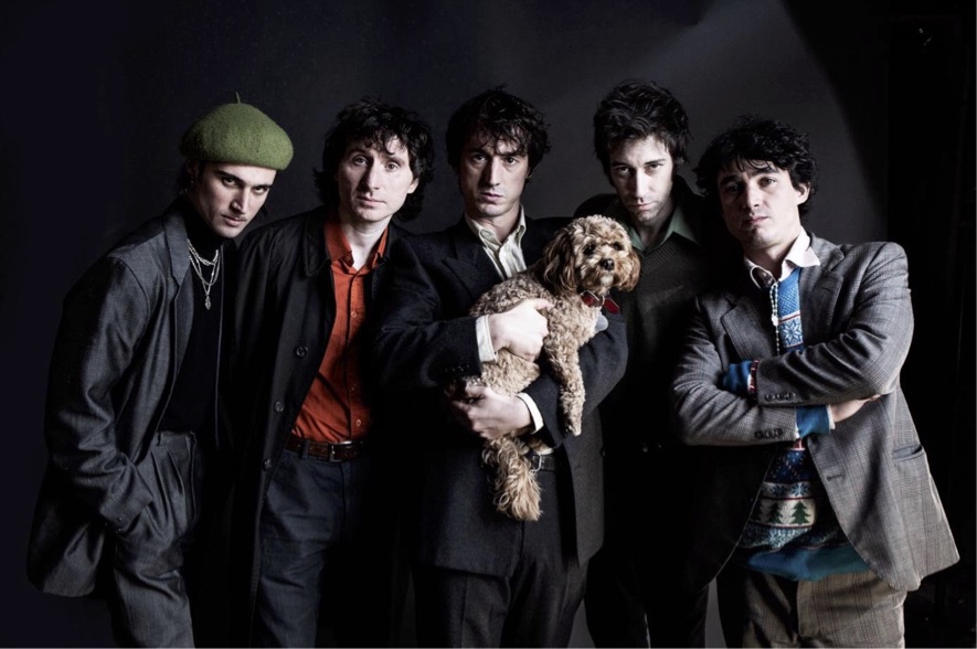 Fat White Family Anuncia detalhes do quarto álbum, Forgiveness Is Yours, e compartilha o vídeo do novo single “Bullet Of Dignity”