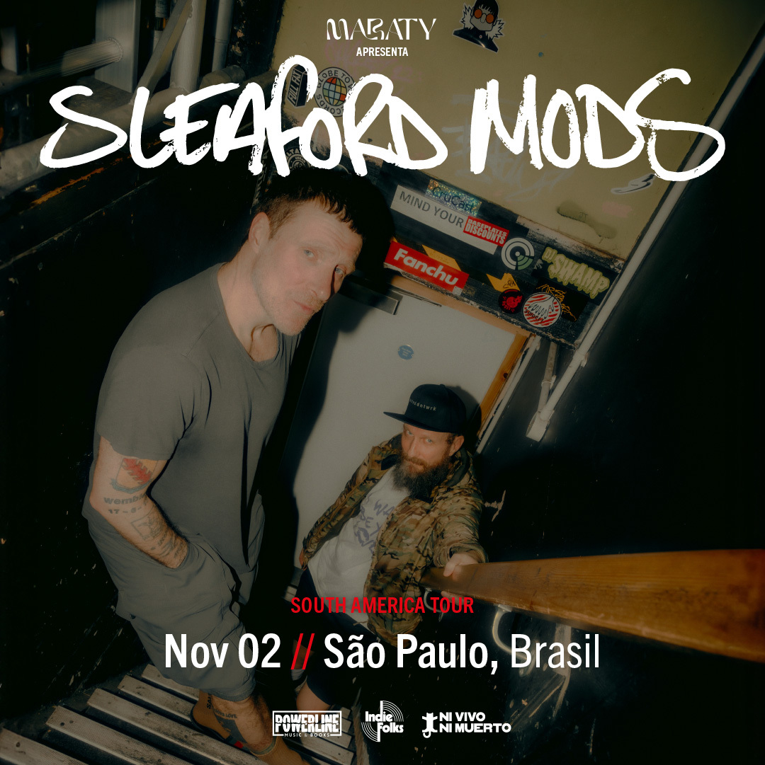 Sleaford Mods, cultuado duo inglês de pós-punk, estreia no Brasil