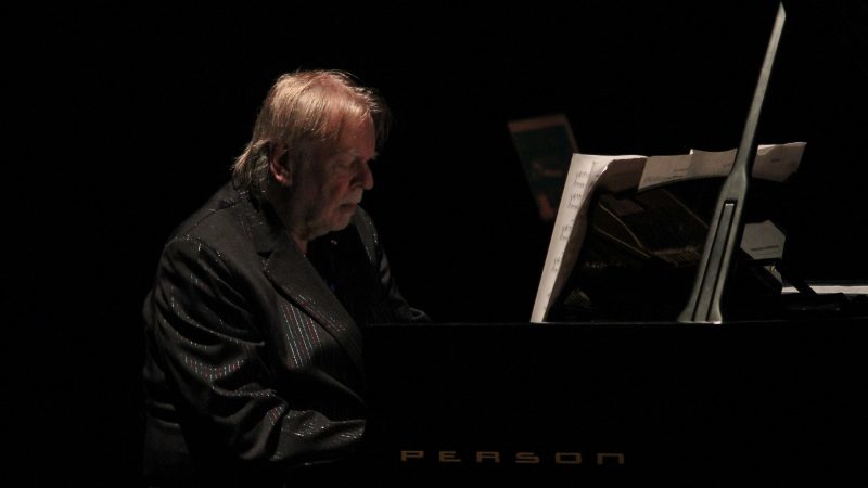 Canal Na Ponta da Agulha lança documentários sobre shows de Rick Wakeman e Licks & Maltz com Engenheiros sem CREA