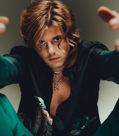 Ruel lança o single “Kiss Me”