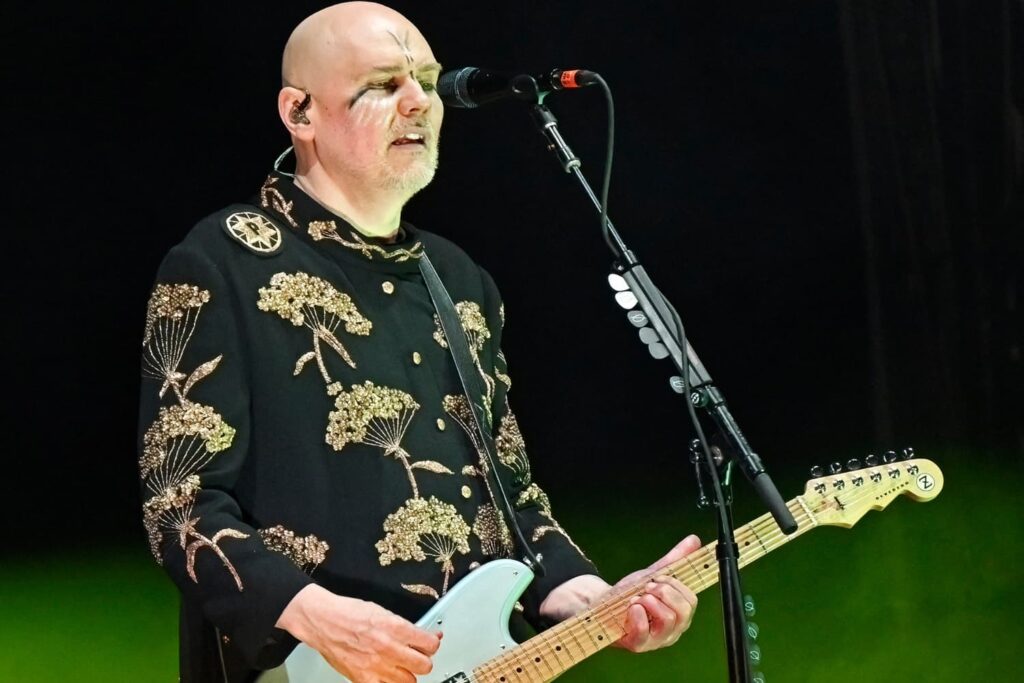 Smashing Pumpkins lança em agosto o álbum ‘Aghori Mhori Mei’