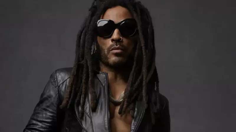 Lenny Kravitz apresenta videoclipe de seu novo single “Paralyzed”
