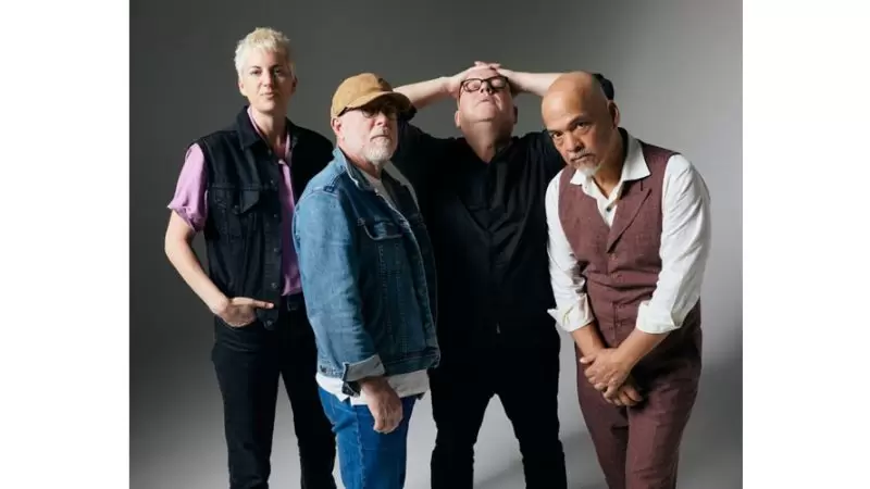 Pixies anuncia álbum com nova baixista e libera o single “Chicken”