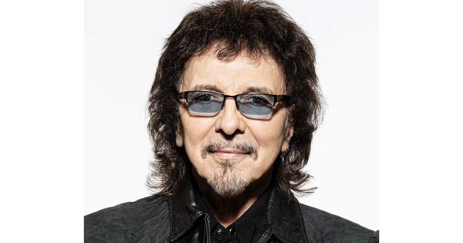 Tony Iommi, do Black Sabbath, lança novo single; conheça “Deified”