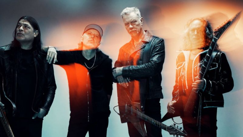 Metallica toca cover de Neil Diamond “Sweet Caroline” em show