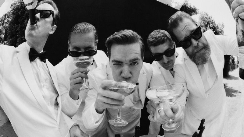 The Hives revela o videoclipe da potente canção “Rigor Mortis Radio”