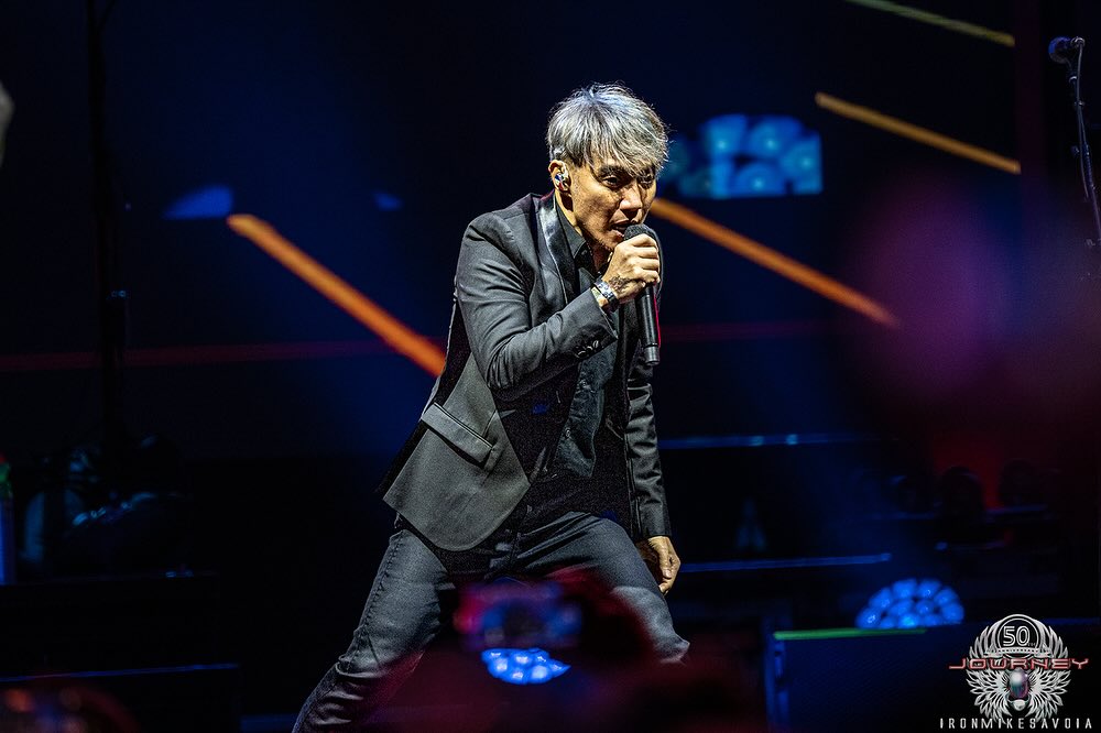 Journey: vocalista Arnel Pineda considera sair da banda após chuva de críticas no Rock In Rio