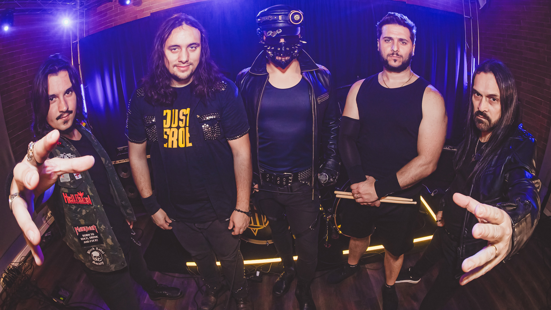 Just Heroes apresenta ‘live session’ de ‘War Machine’ (Kiss)