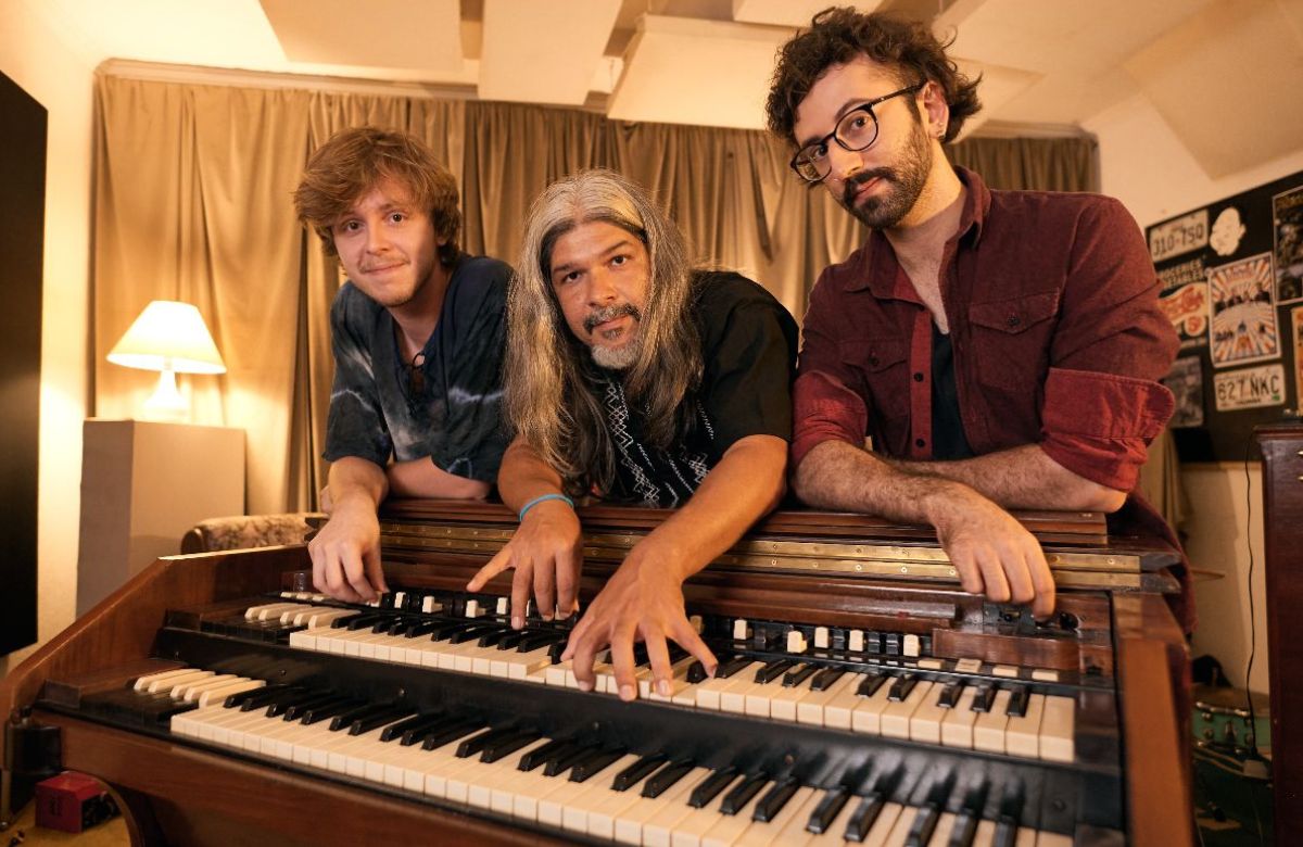 Du Rompa Hammond Trio lança novo álbum; ouça “O Beijo da Serpente”