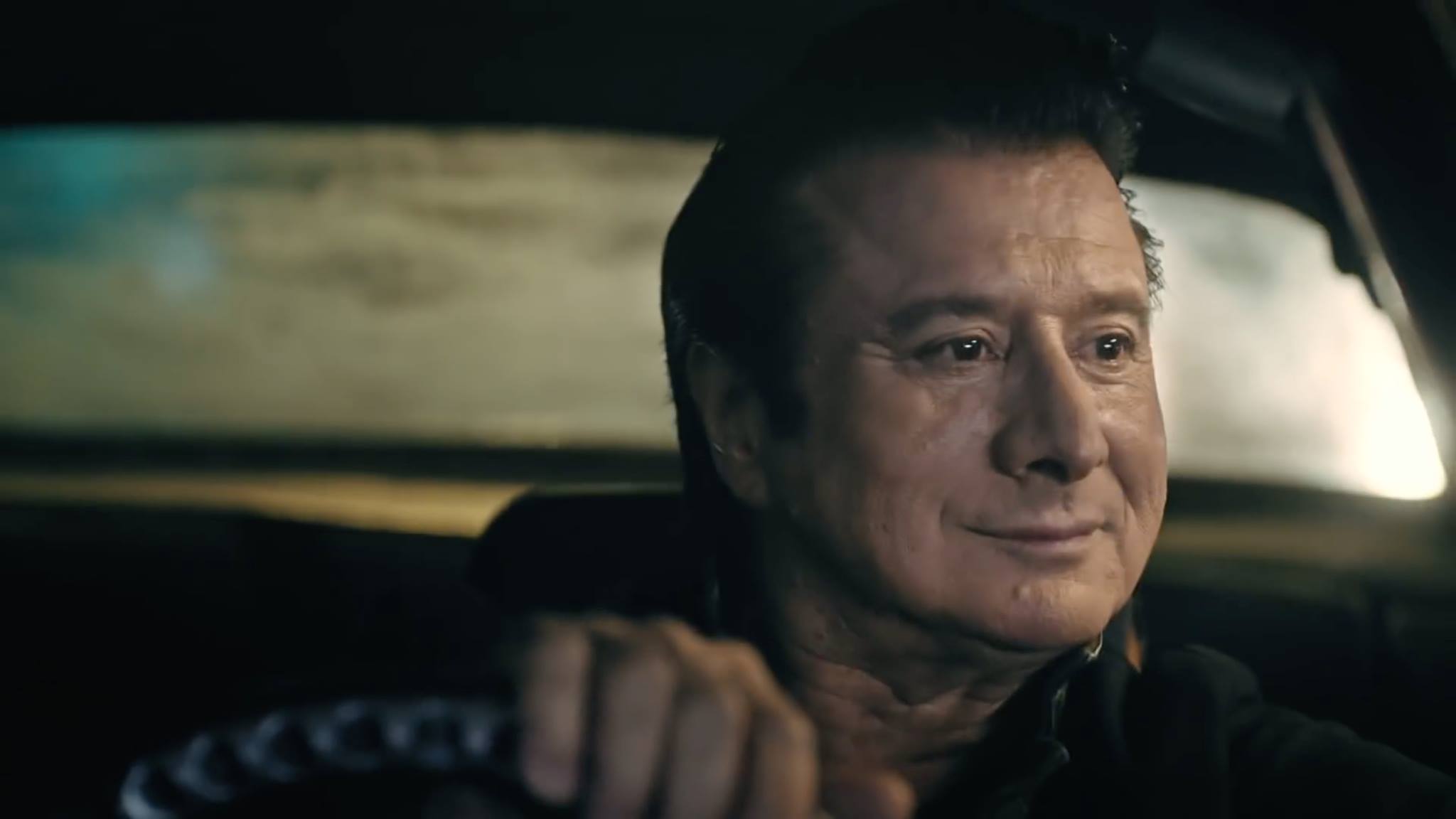 Journey: vocalista Steve Perry lança versão estendida de “The Season 3”