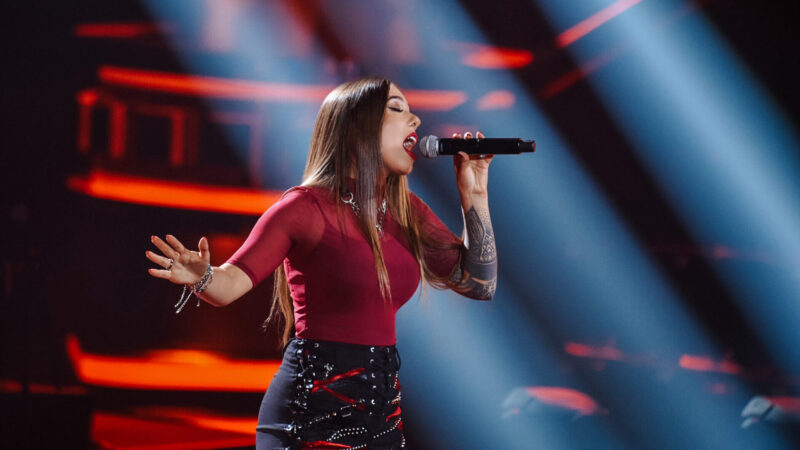 Isa Roddy apresenta versão heavy metal de clássico do Heart no The Voice Alemanha