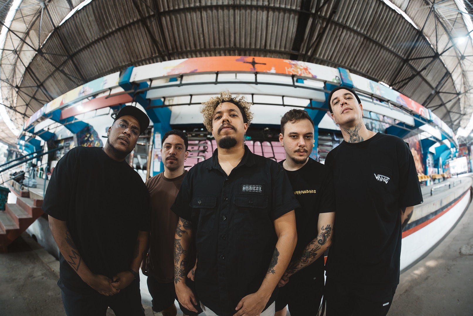 Banda mineira Pense faz show de lançamento do novo álbum em Porto Alegre, dia 3 de novembro, no Gravador Pub