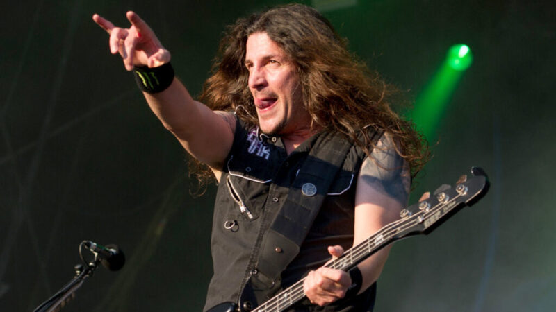 Anthrax: baixista Frank Bello está de volta após afastamento