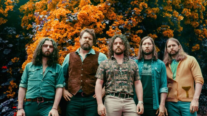 A banda The Sheepdogs lança o single “Handle My Biz”