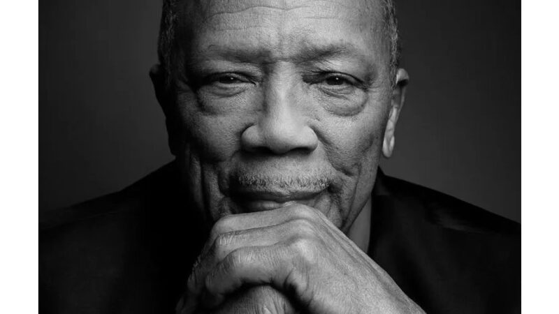 Quincy Jones, lendário produtor musical, morre aos 91 anos