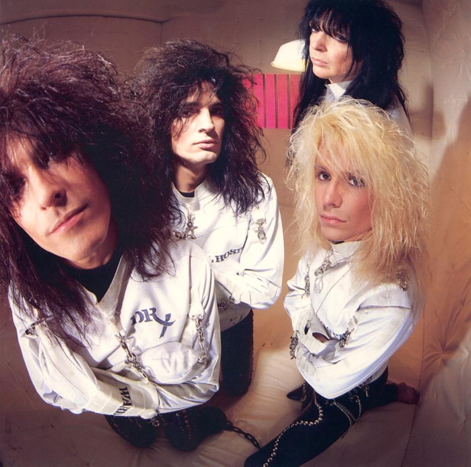 Mötley Crüe comemora os 35 anos do álbum “Dr. Feelgood” com o lançamento de edição deluxe limitada